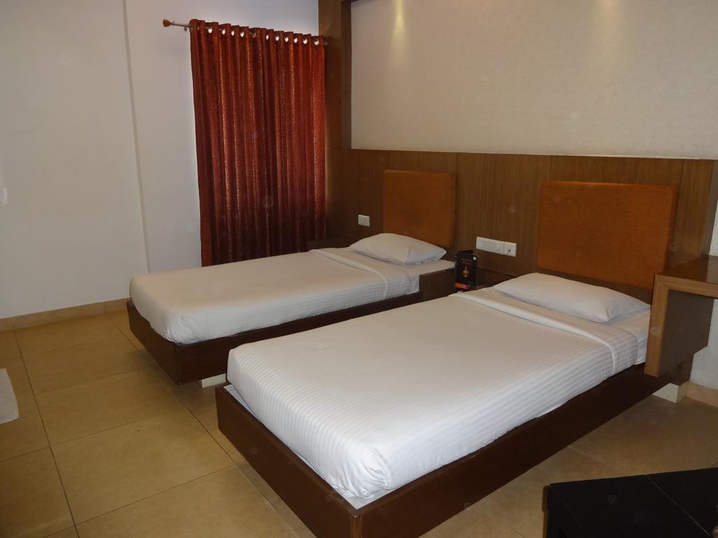 ホテル Pl.A Rathna Residency Tiruchirappalli 部屋 写真